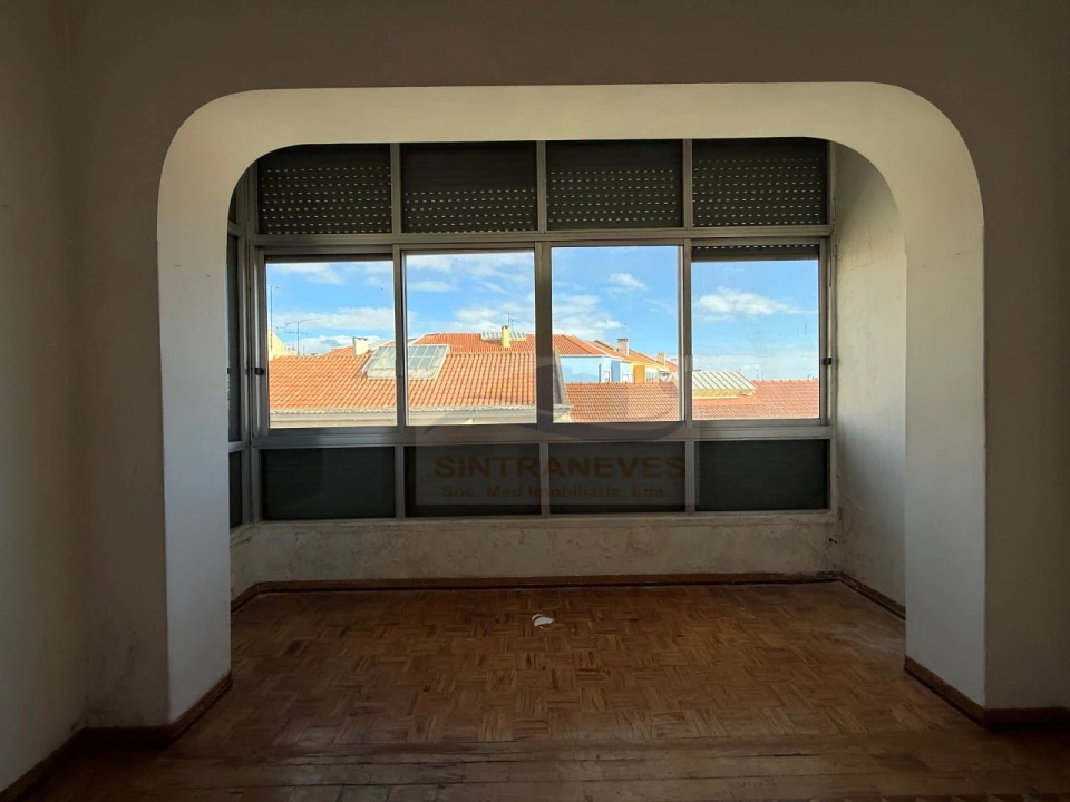 Apartamento T2 para Venda em Falagueira-Venda Nova Foto 3