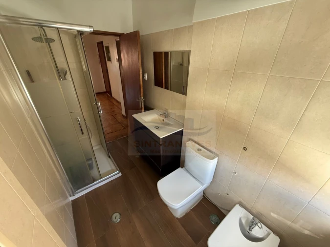 Apartamento T2 para Venda em Falagueira-Venda Nova Foto 18