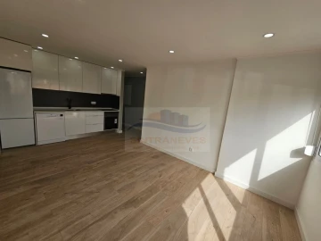 Apartamento T3 para Venda em Odivelas