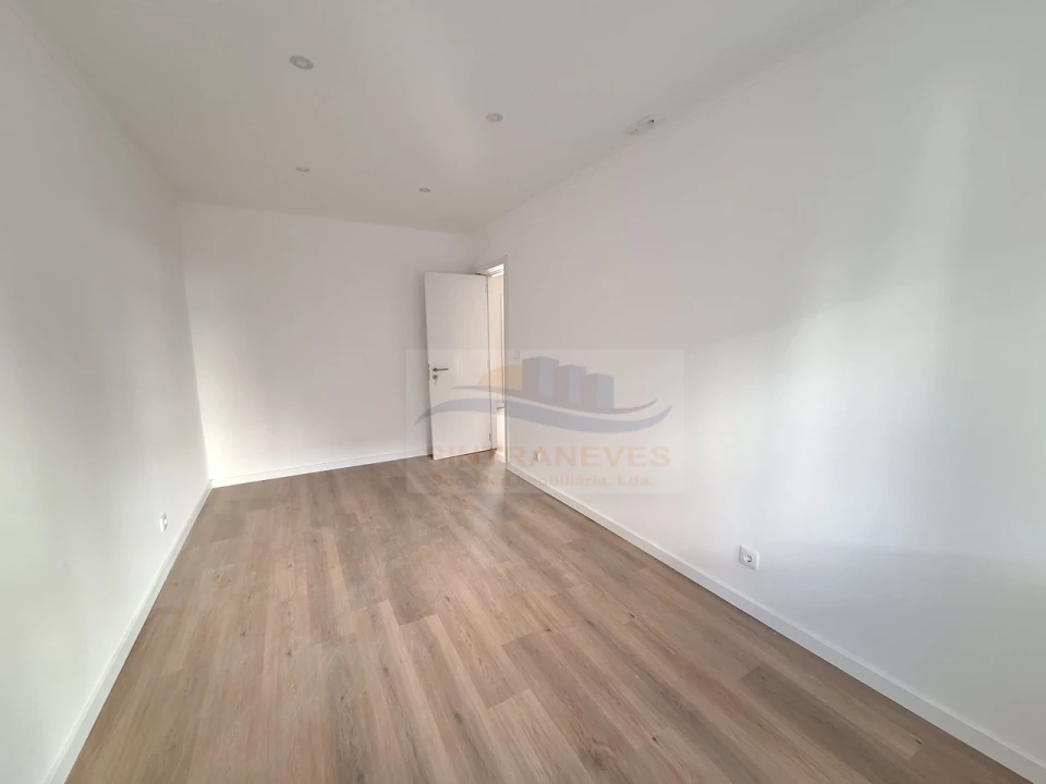 Apartamento T3 para Venda em Falagueira-Venda Nova Foto 21
