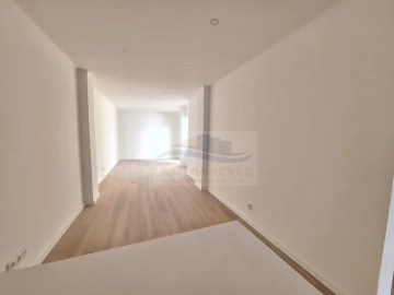 Apartamento T3 para Venda em Falagueira-Venda Nova