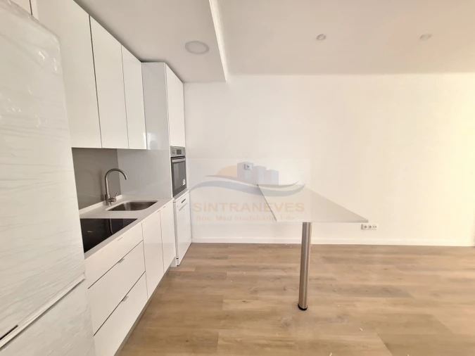 Apartamento T3 para Venda em Falagueira-Venda Nova Foto 3