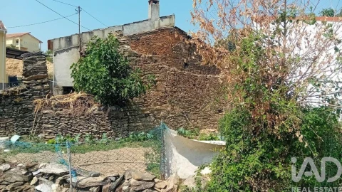 Moradia T1 para Venda em Vale da Madre