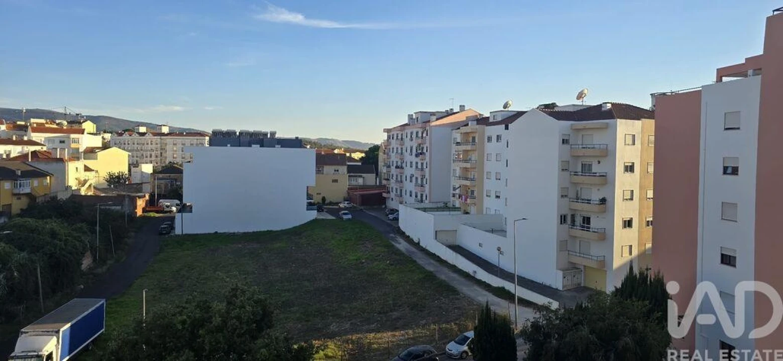 Apartamento T3 para Venda em Cadaval e Pêro Moniz Foto 7