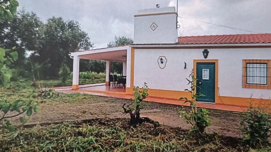 Moradia T2 para Venda em Alcórrego e Maranhão