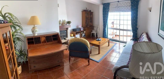 Apartamento T4 para Arrendamento em Atouguia da Baleia