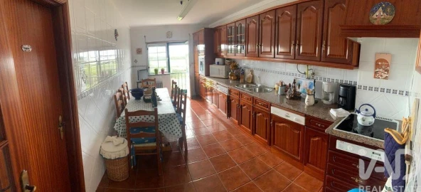 Apartamento T4 para Arrendamento em Atouguia da Baleia