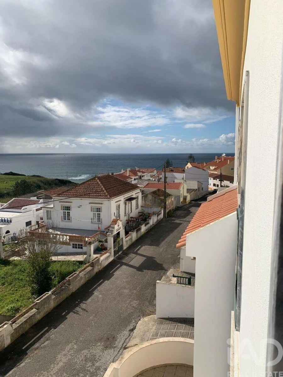 Apartamento T4 para Arrendamento em Atouguia da Baleia Foto 17