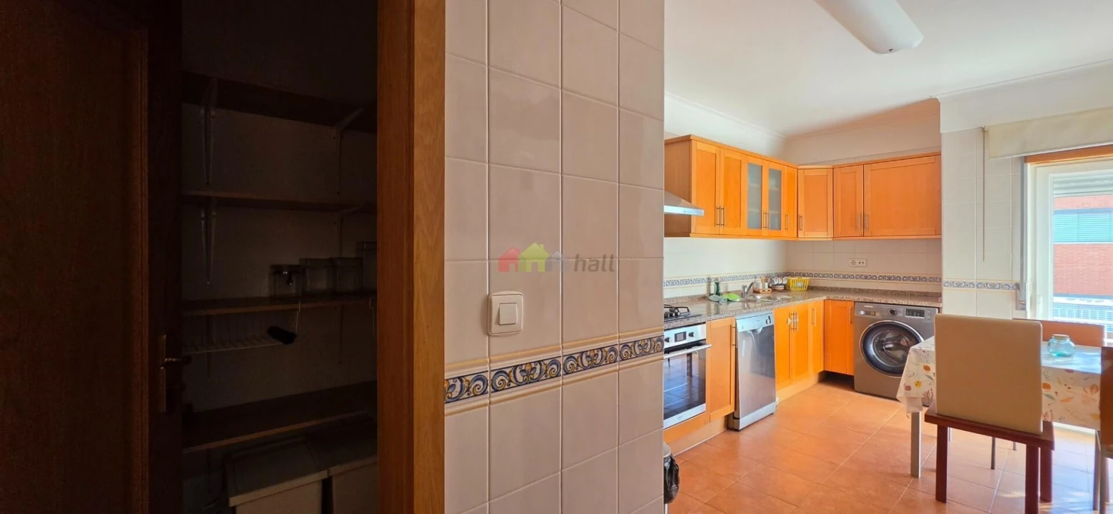 Apartamento T3 para Arrendamento em Beja (Santiago Maior e São João Baptista) Foto 27