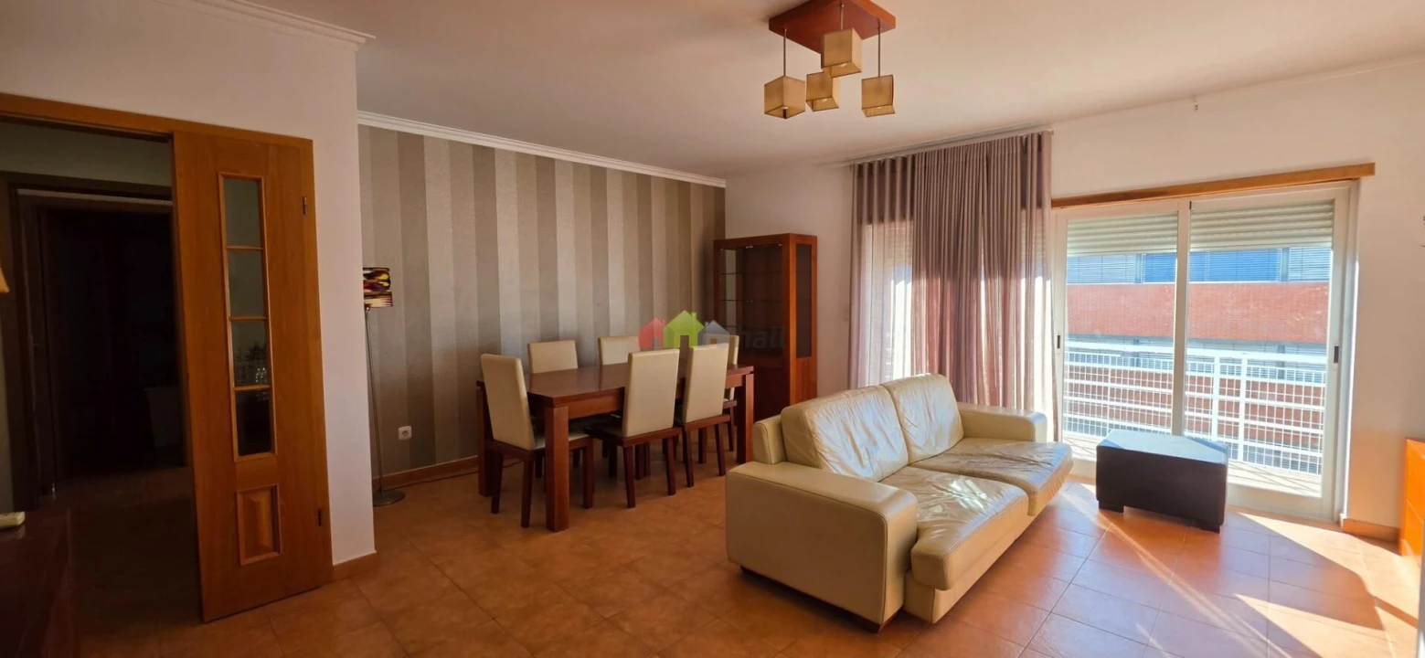 Apartamento T3 para Arrendamento em Beja (Santiago Maior e São João Baptista) Foto 8