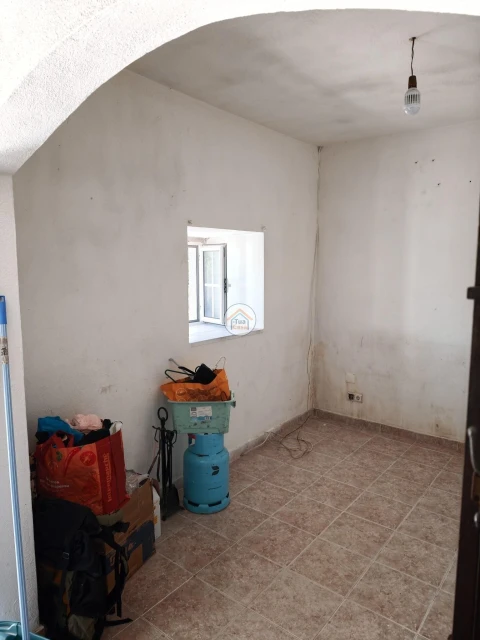 Moradia T2 para Venda em Três Povos