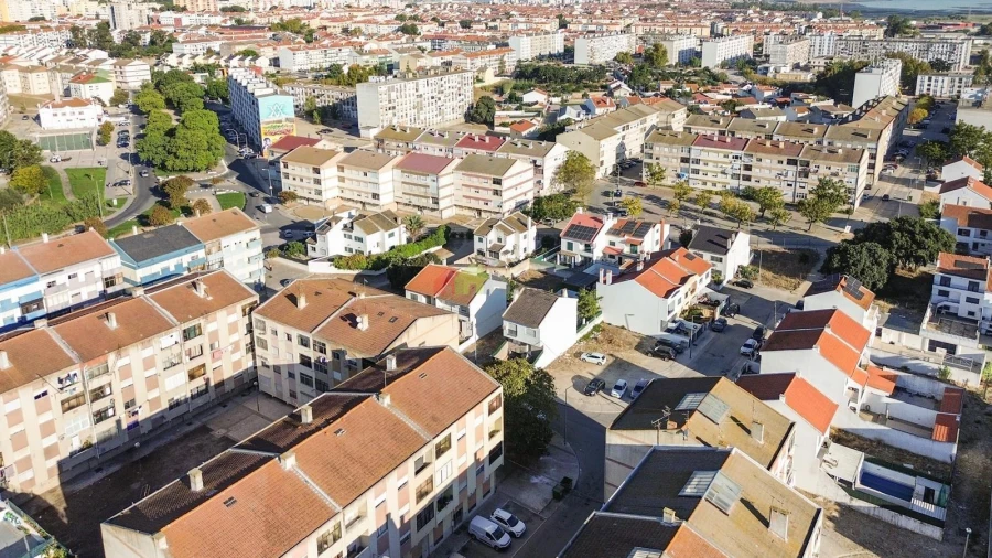 Terreno para Venda em Baixa da Banheira e Vale da Amoreira Foto 4