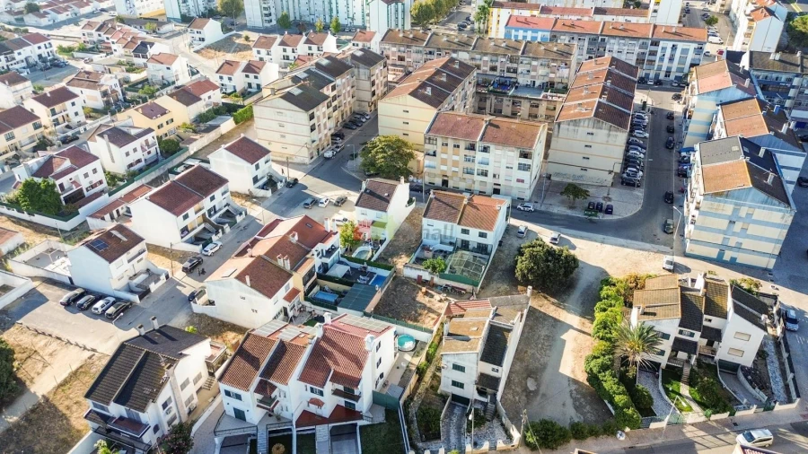 Terreno para Venda em Baixa da Banheira e Vale da Amoreira Foto 13