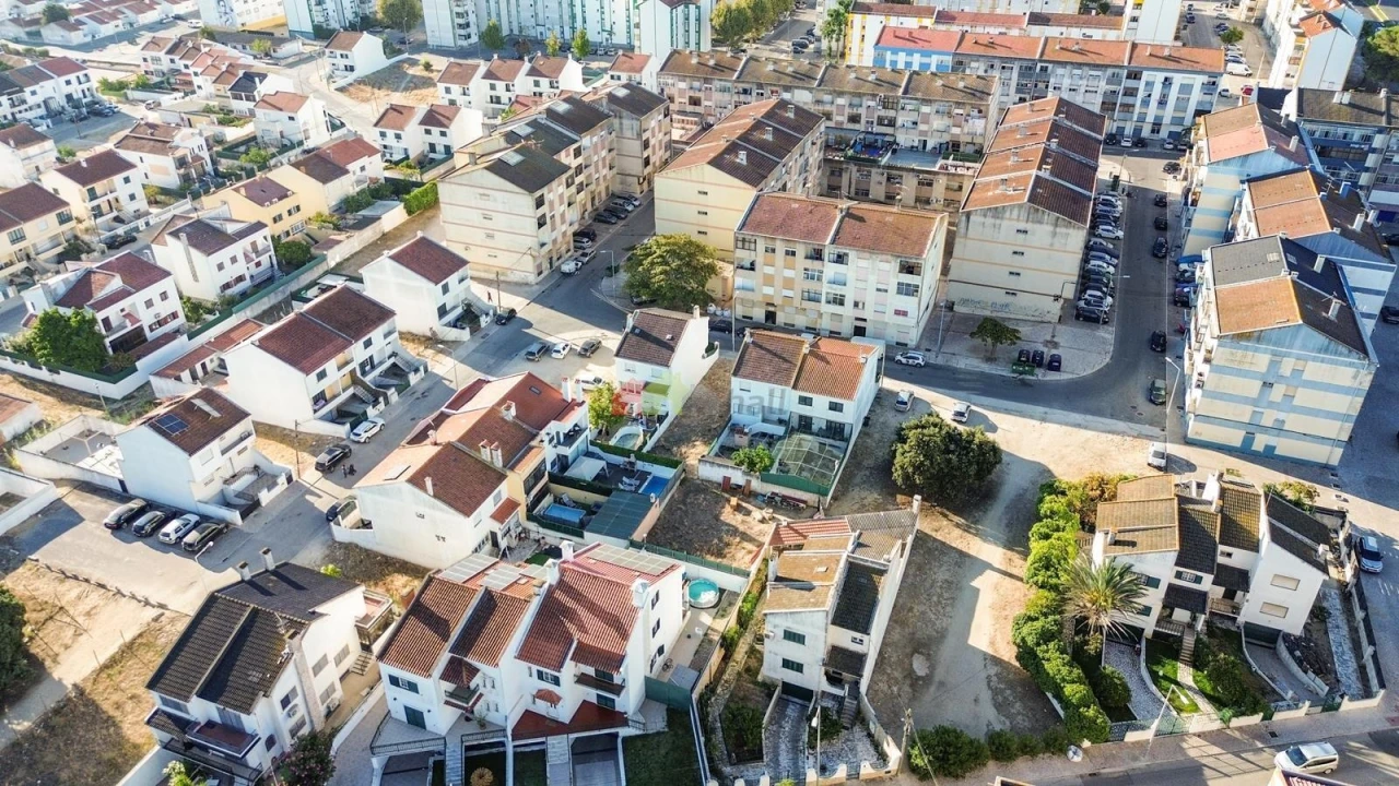 Terreno para Venda em Baixa da Banheira e Vale da Amoreira Foto 13