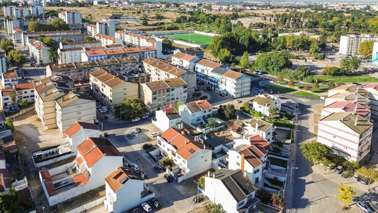 Terreno para Venda em Baixa da Banheira e Vale da Amoreira Foto 8