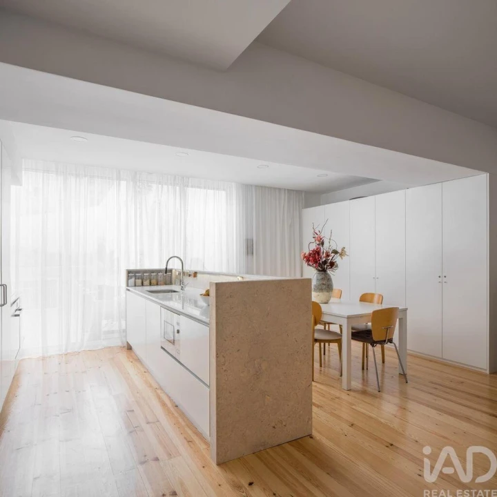 Apartamento T3 para Venda em Avenidas Novas Foto 1