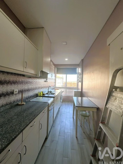 Apartamento T2 para Venda em Cepões, Meijinhos e Melcões