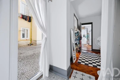 Apartamento T1 para Arrendamento em Campo de Ourique