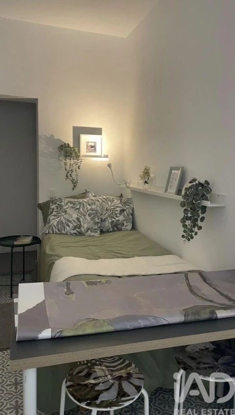 Apartamento T1 para Arrendamento em Campo de Ourique