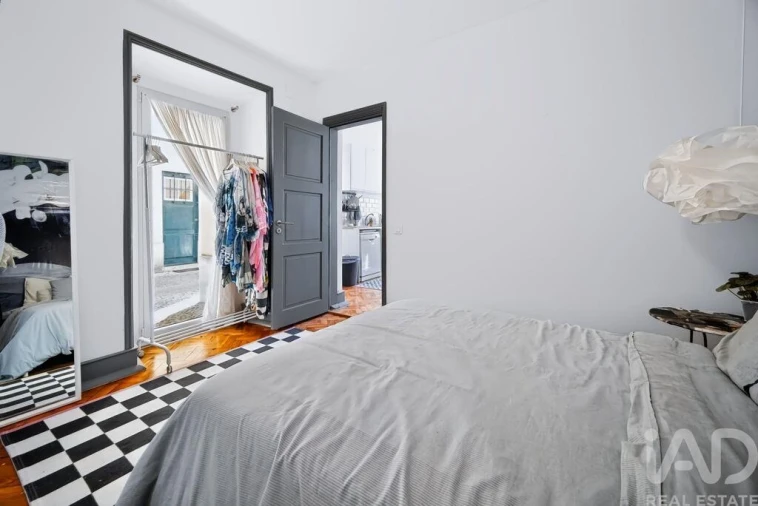 Apartamento T1 para Arrendamento em Campo de Ourique Foto 6
