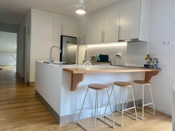 Apartamento T2 para Arrendamento em Lagoa (Santa Cruz)