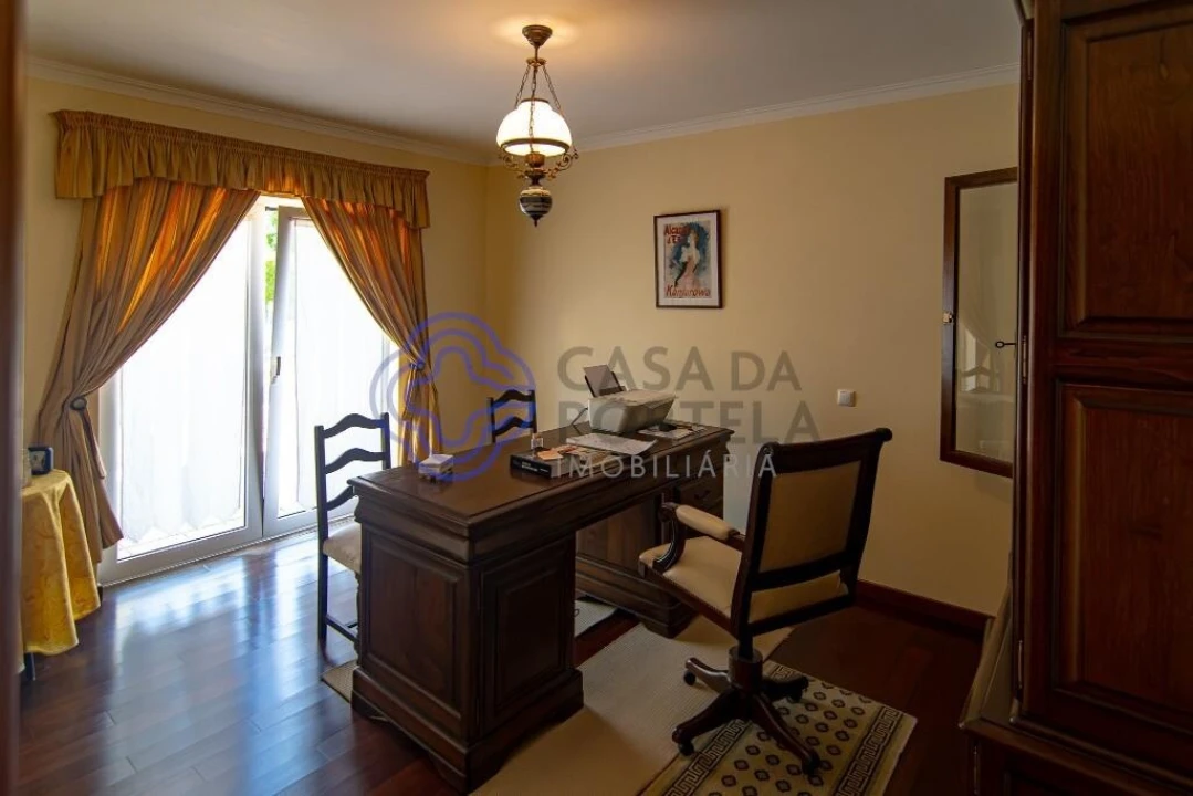 Moradia T5 para Venda em Mentrestido Foto 39