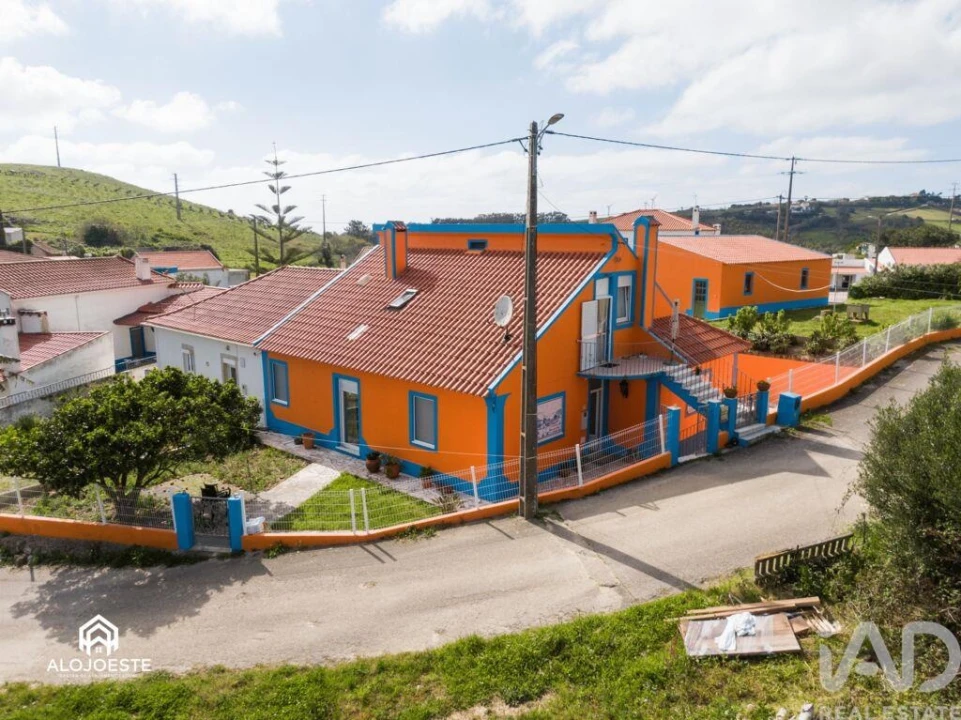 Moradia T3 para Arrendamento em Santo Isidoro Foto 1