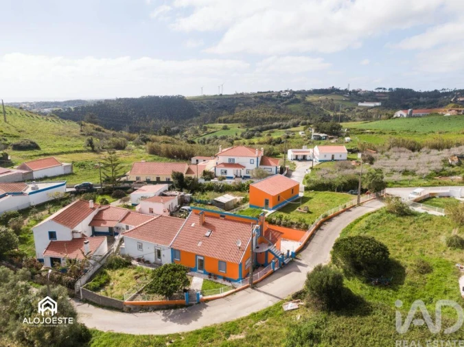 Moradia T3 para Arrendamento em Santo Isidoro Foto 2