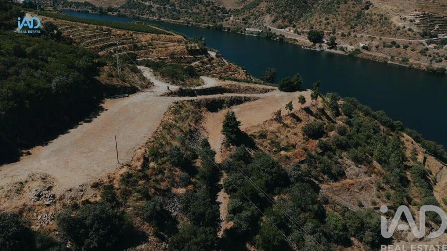 Terreno para Venda em Adorigo Foto 10