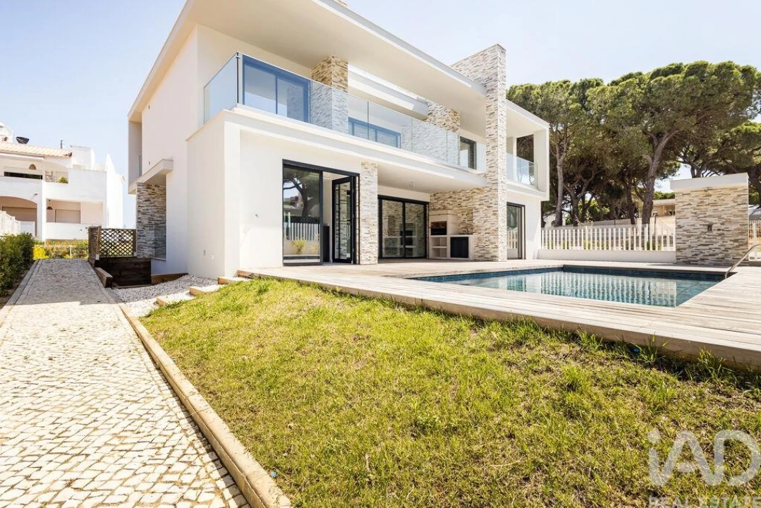 Moradia T3 para Venda em Albufeira e Olhos de Água Foto 2