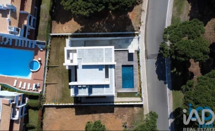 Moradia T3 para Venda em Albufeira e Olhos de Água