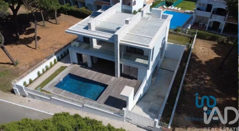 Moradia T3 para Venda em Albufeira e Olhos de Água