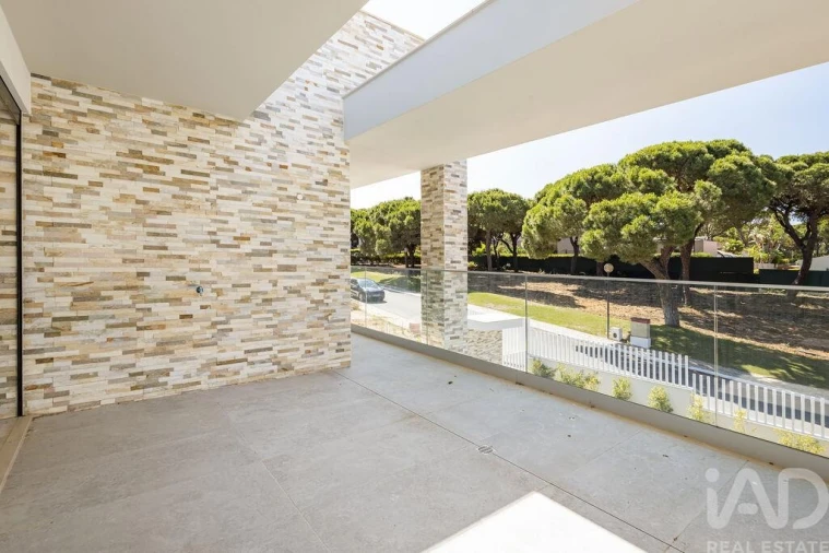 Moradia T3 para Venda em Albufeira e Olhos de Água Foto 11