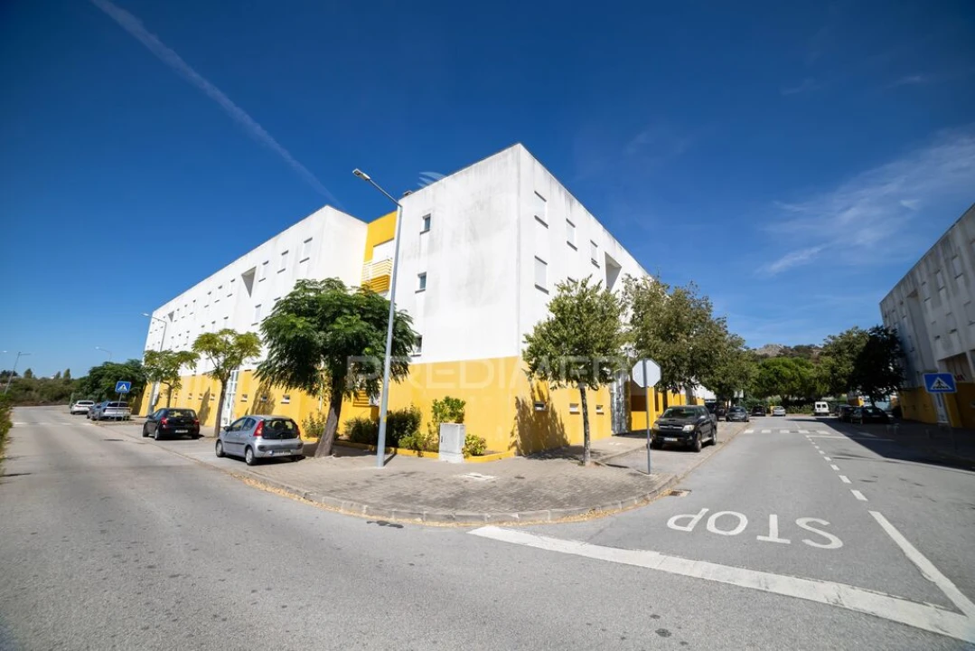 Apartamento T3 para Venda em Ribeira de Nisa e Carreiras Foto 1