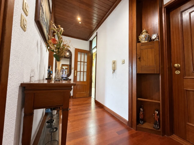 Apartamento T3 para Venda em Mafamude e Vilar do Paraíso Foto 3
