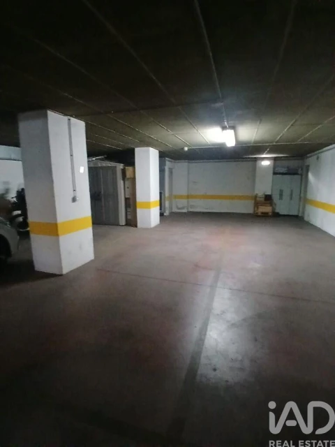 Apartamento T4 para Arrendamento em Faro (Sé e São Pedro)