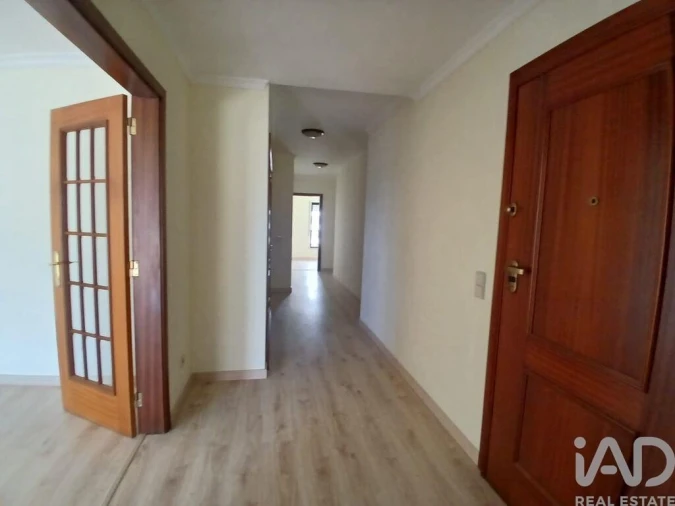 Apartamento T4 para Arrendamento em Faro (Sé e São Pedro) Foto 7