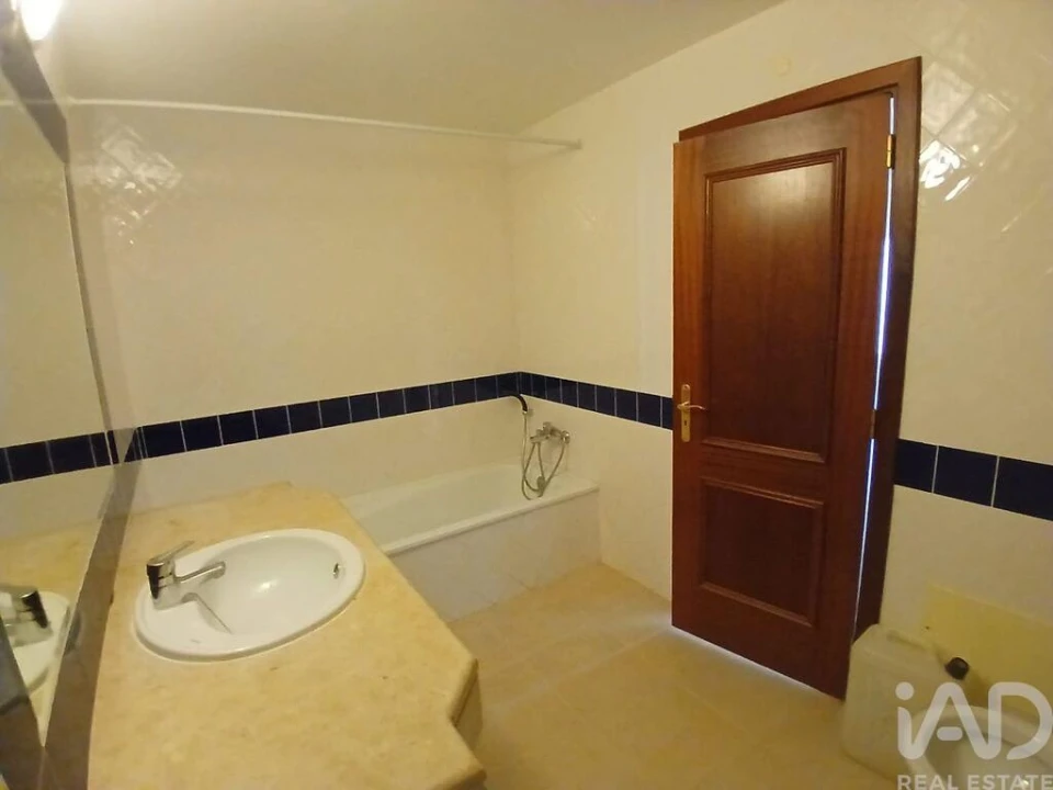 Apartamento T4 para Arrendamento em Faro (Sé e São Pedro) Foto 18