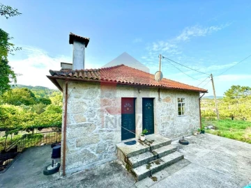 Moradia T3 para Venda em Torre e Portela
