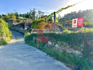 Moradia T3 para Venda em Torre e Portela