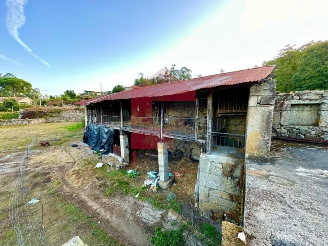 Moradia T3 para Venda em Torre e Portela Foto 36