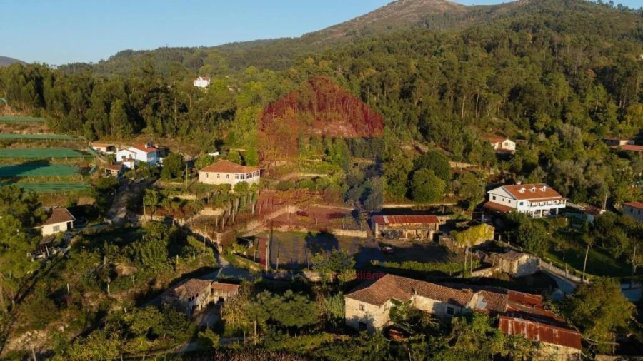 Moradia T3 para Venda em Torre e Portela Foto 74
