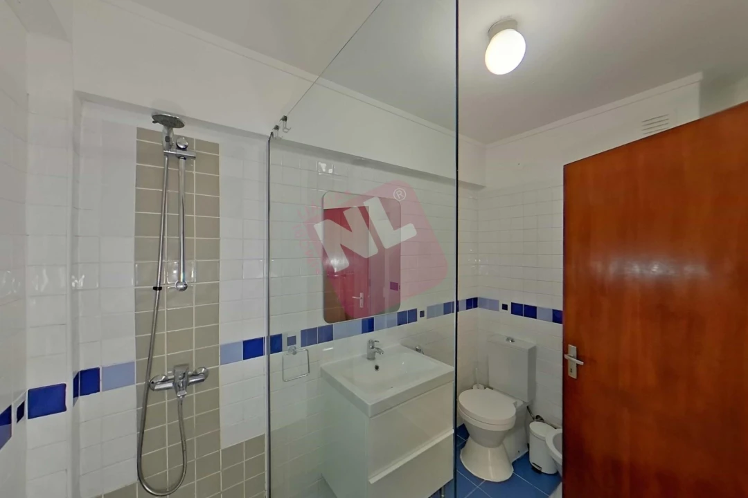 Apartamento T2 para Arrendamento em Lumiar Foto 14