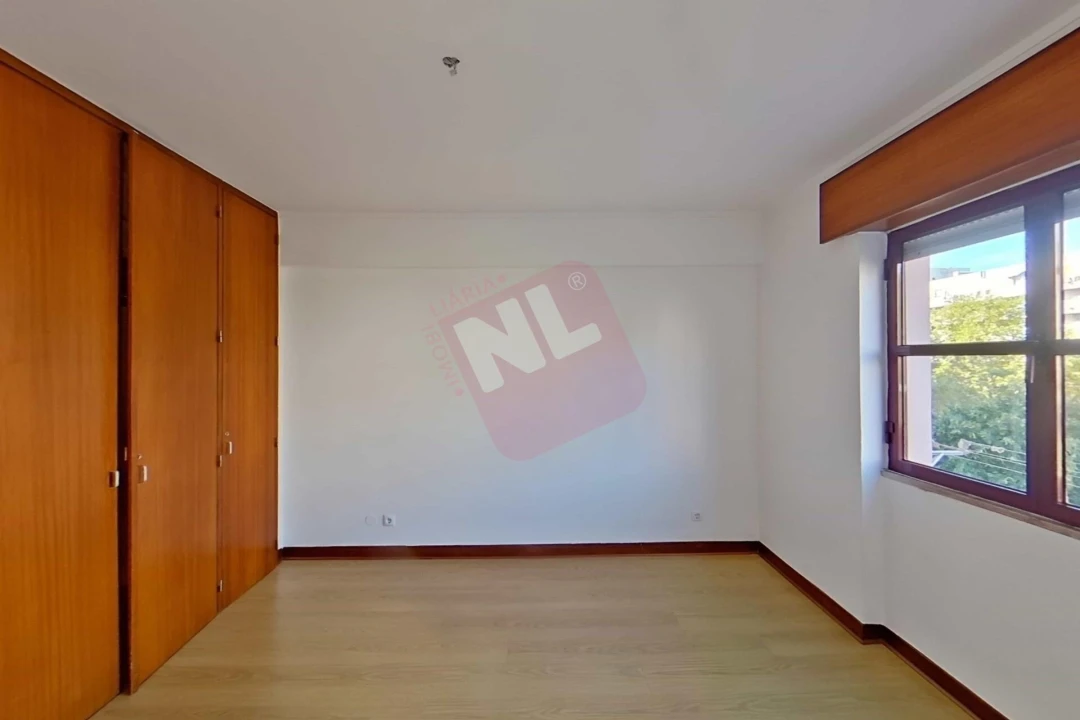 Apartamento T2 para Arrendamento em Lumiar Foto 20