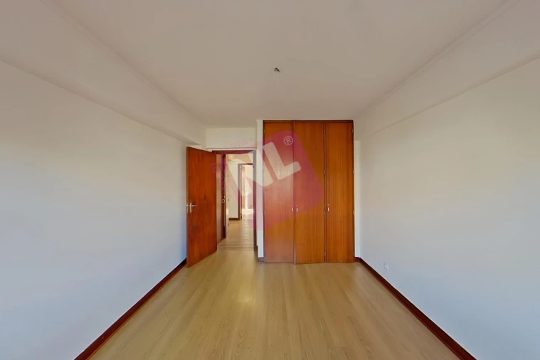 Apartamento T2 para Arrendamento em Lumiar Foto 21
