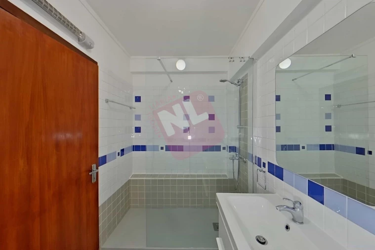 Apartamento T2 para Arrendamento em Lumiar Foto 15