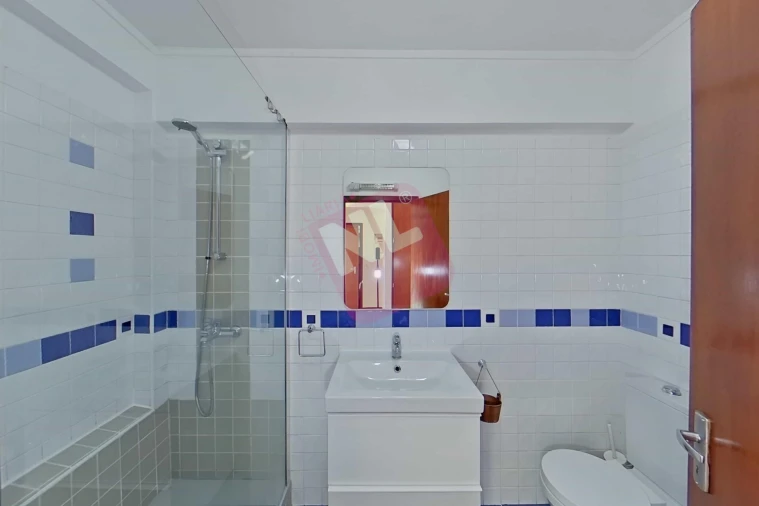 Apartamento T2 para Arrendamento em Lumiar Foto 13