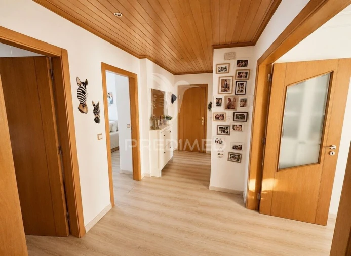 Apartamento T2 para Venda em Agualva e Mira-Sintra Foto 9