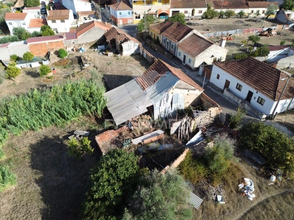 Moradia T2 para Venda em Arneiro das Milhariças Foto 16