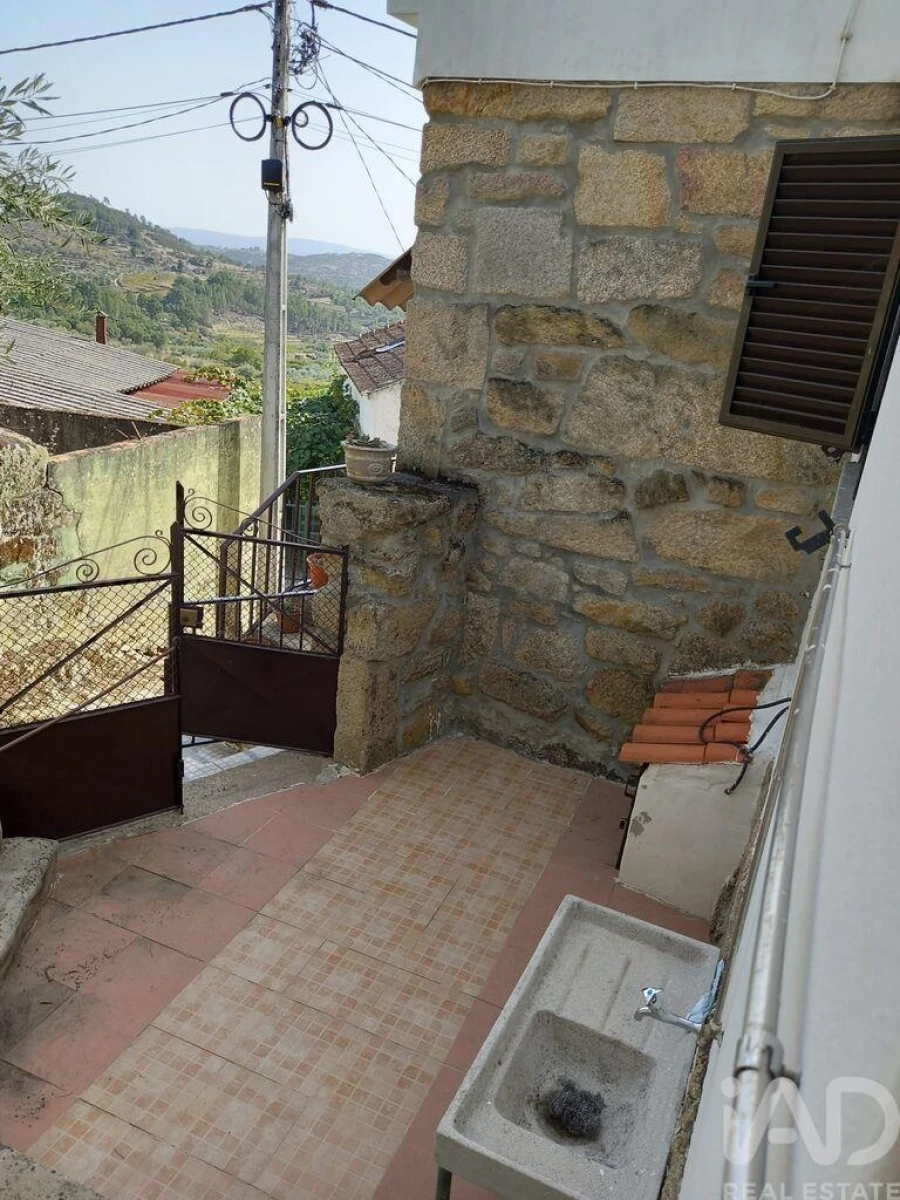 Moradia T3 para Venda em Pegarinhos Foto 14